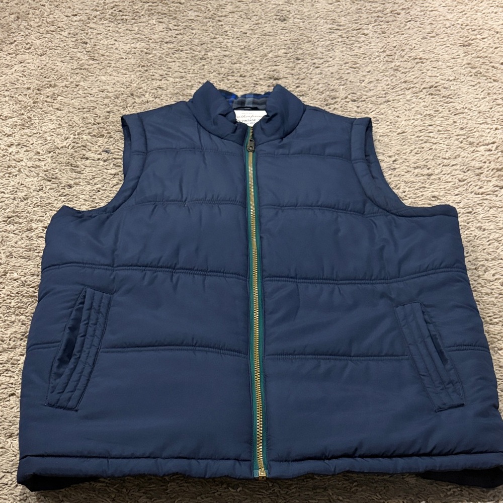 Men's Navy Quilted Puffer Vest with Zip Front